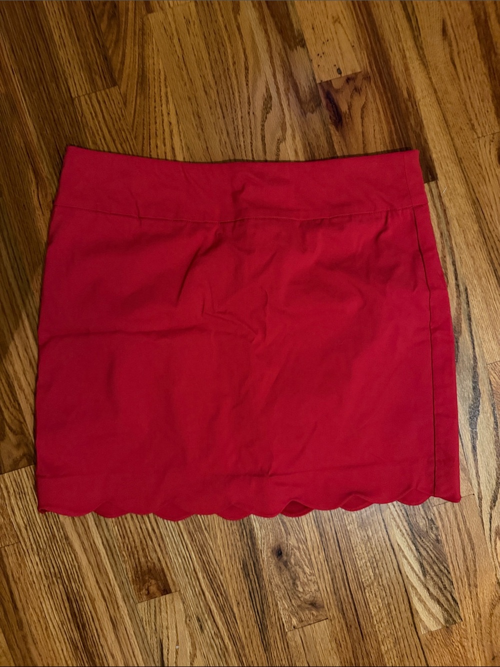 Red Scallop-Hem Women's Skirt Zac & Rachel size 10 NWT
